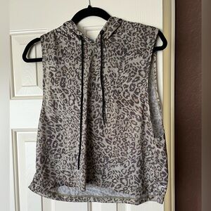 ZYIA Leopard Print Sleeveless Hoodie
